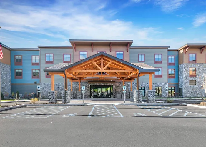 Cambria Hotel Lake Placid - Lakeside Resort